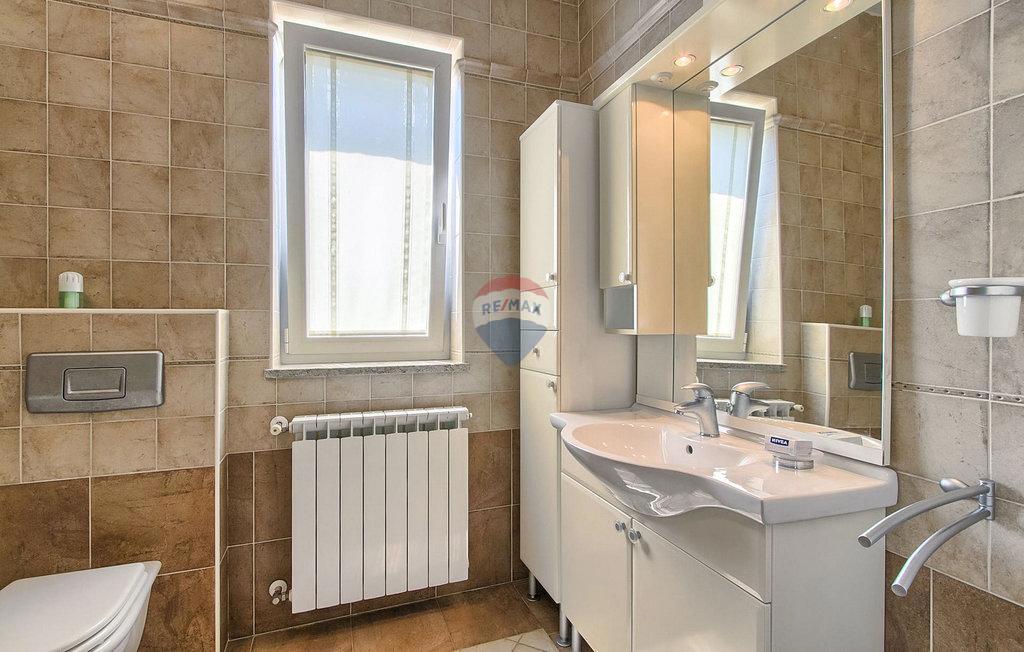 ISTRIA, BUZET - Holiday house on a hill