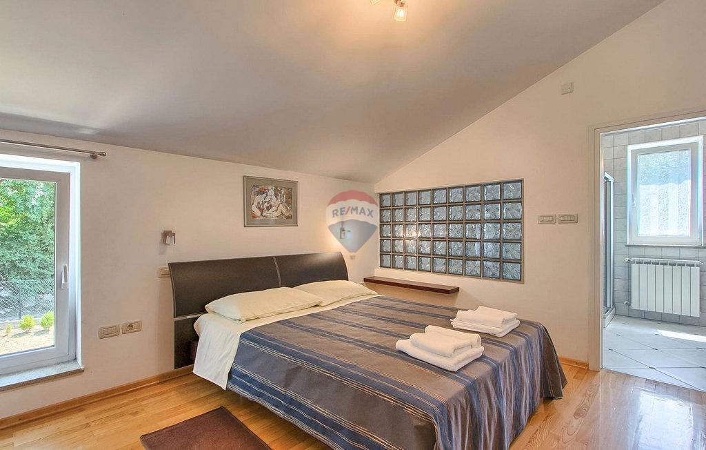 ISTRIA, BUZET - Holiday house on a hill