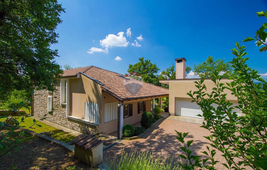 ISTRIA, BUZET - Holiday house on a hill