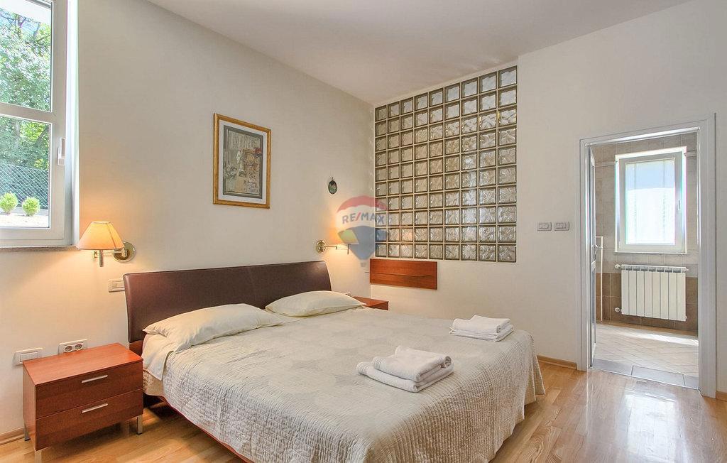 ISTRIA, BUZET - Holiday house on a hill