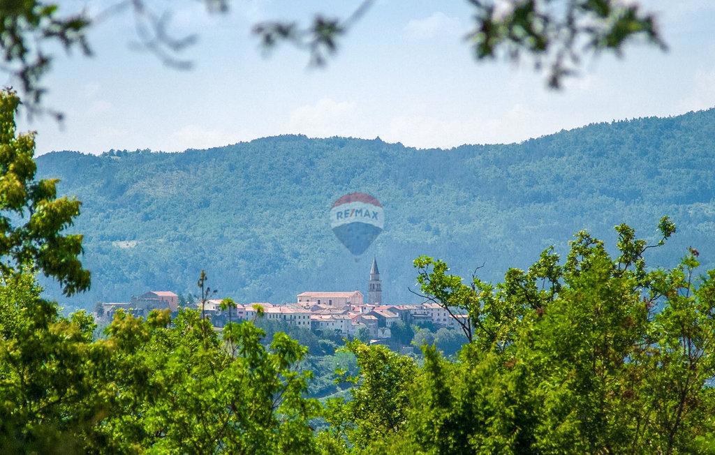 ISTRIA, BUZET - Holiday house on a hill