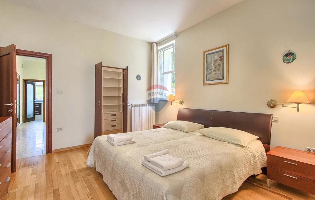 ISTRIA, BUZET - Holiday house on a hill