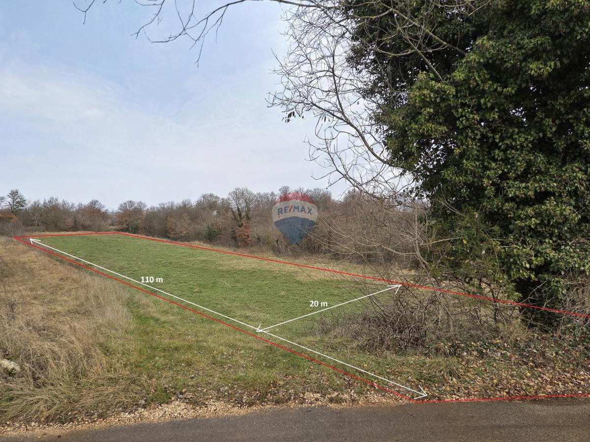 Stavbno zemljišče Svetvinčenat, 3.100m2