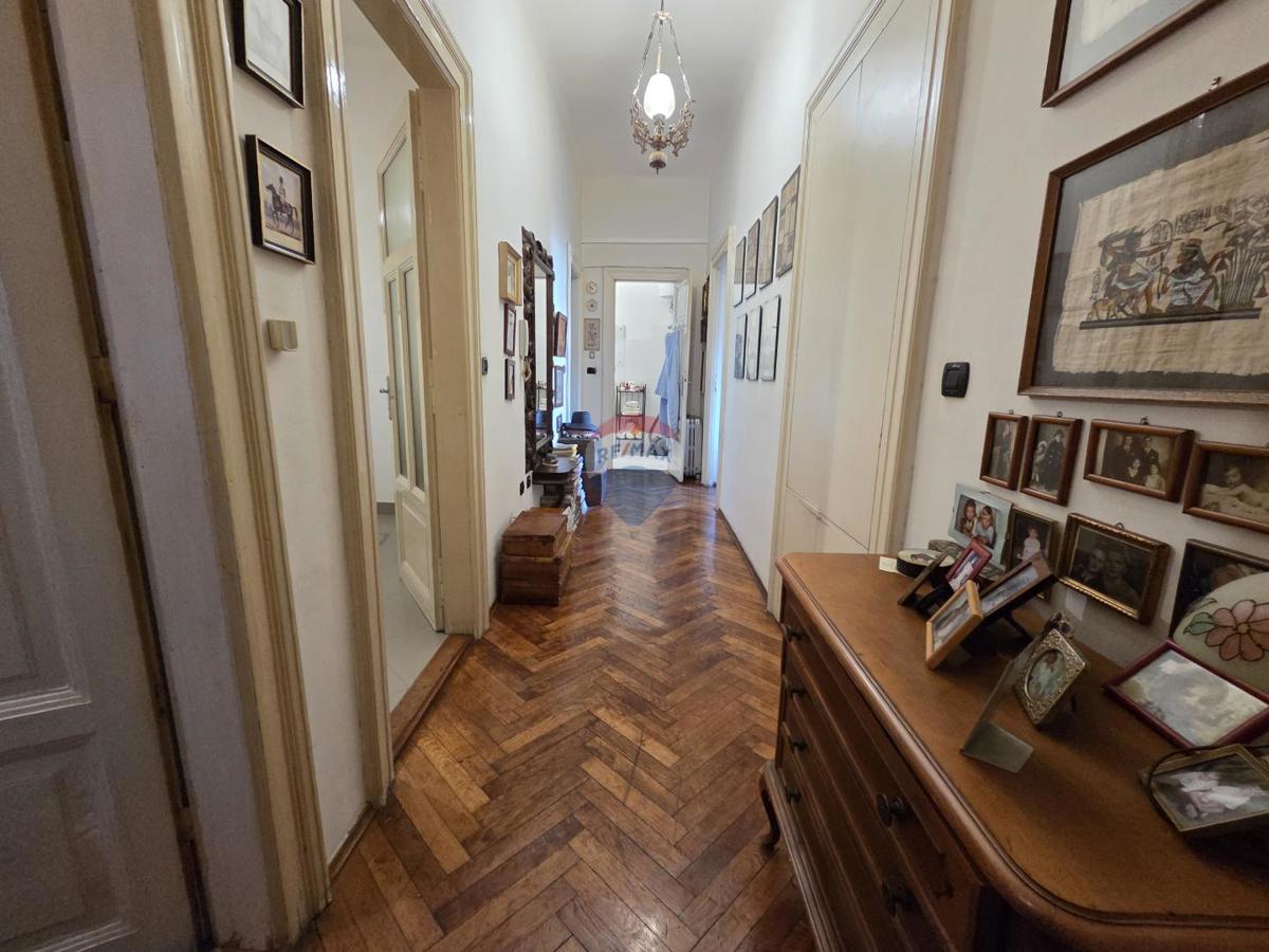 Stanovanje/Apartma Centar, Rijeka, 83m2