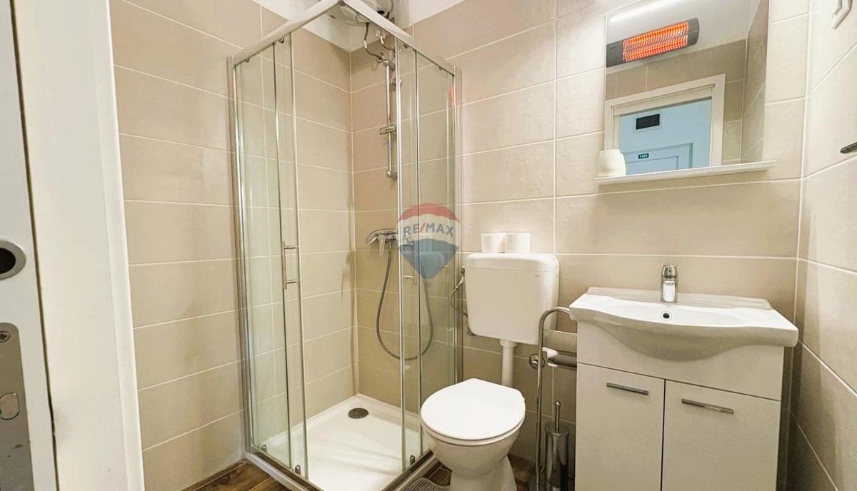 Enosobno stanovanje v bližini morja, Novigrad