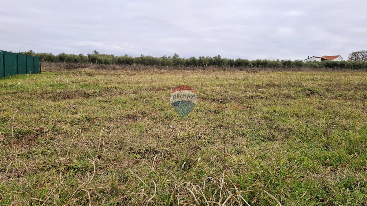 Novigrad, nezazidljivo zemljišče, 708 m²