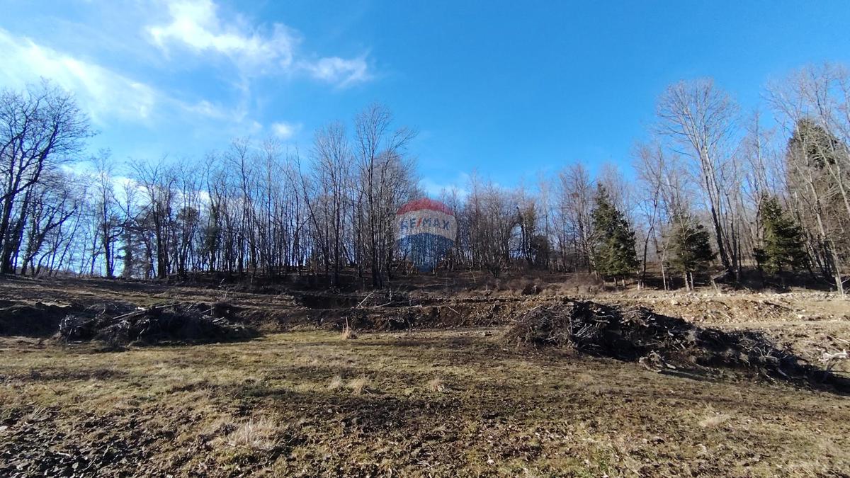 Stavbno zemljišče Klana, 865m2