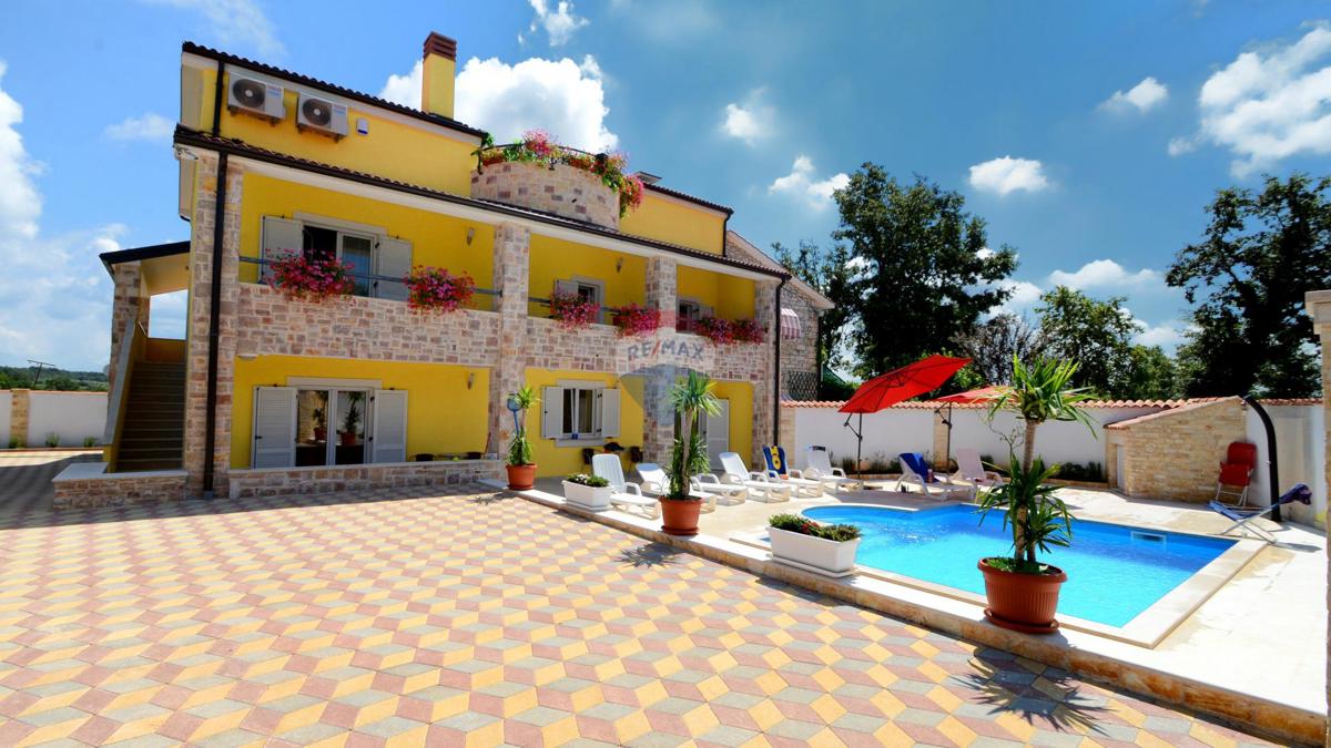 Hiša Višnjan, 490m2