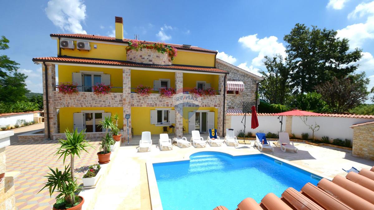 Hiša Višnjan, 490m2