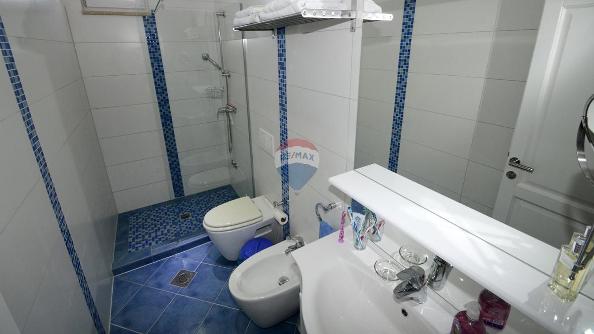 Hiša Višnjan, 490m2