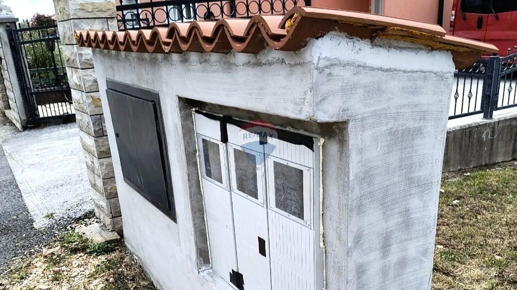 Stavbno zemljišče Momjan, Buje, 976m2