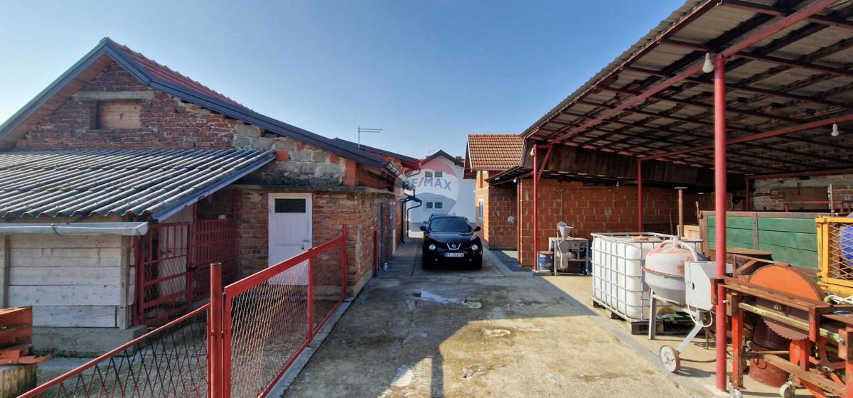 Hiša Popovača, 243m2