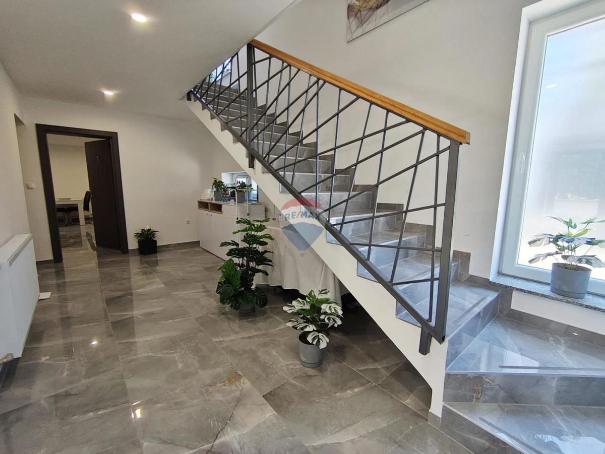 Hiša Ogulin, 2.023m2