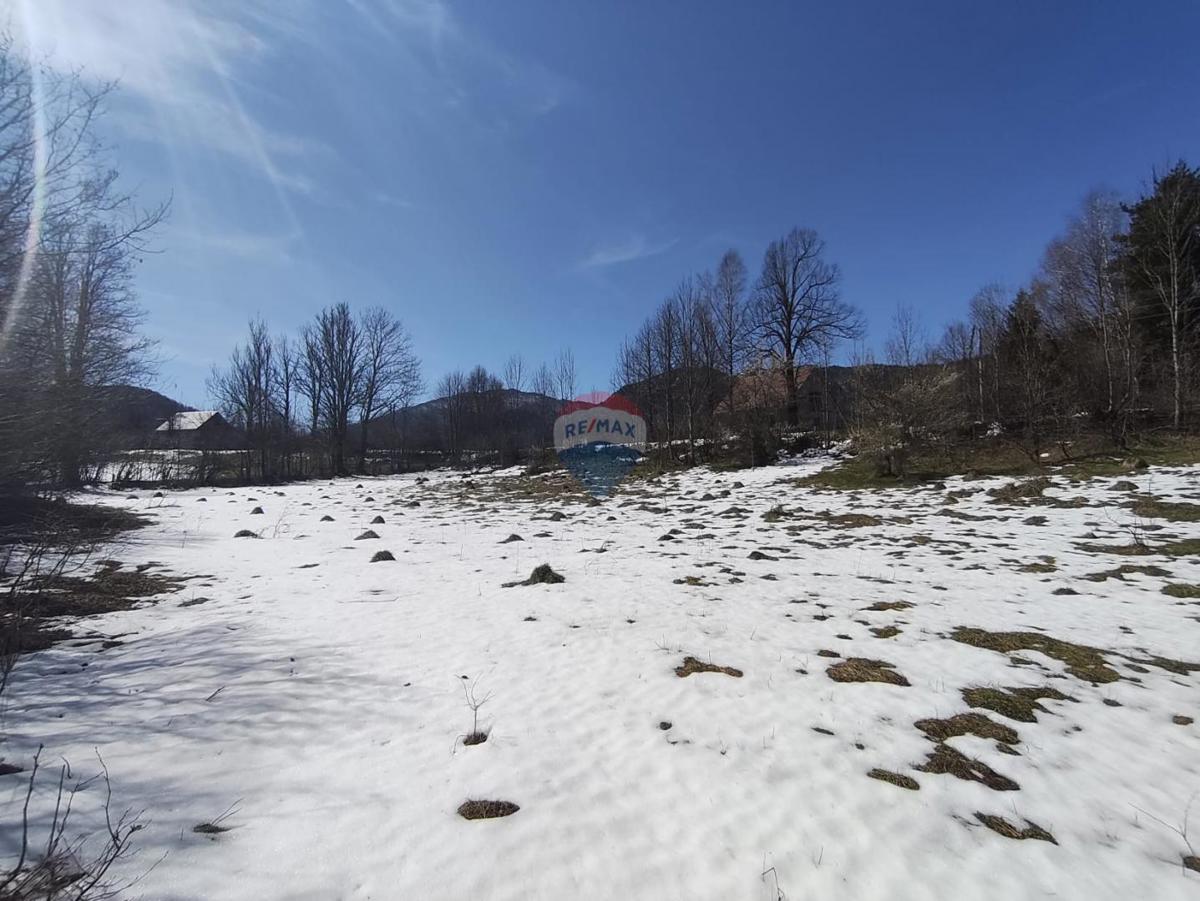 Stavbno zemljišče Jasenak, Ogulin, 2.280m2