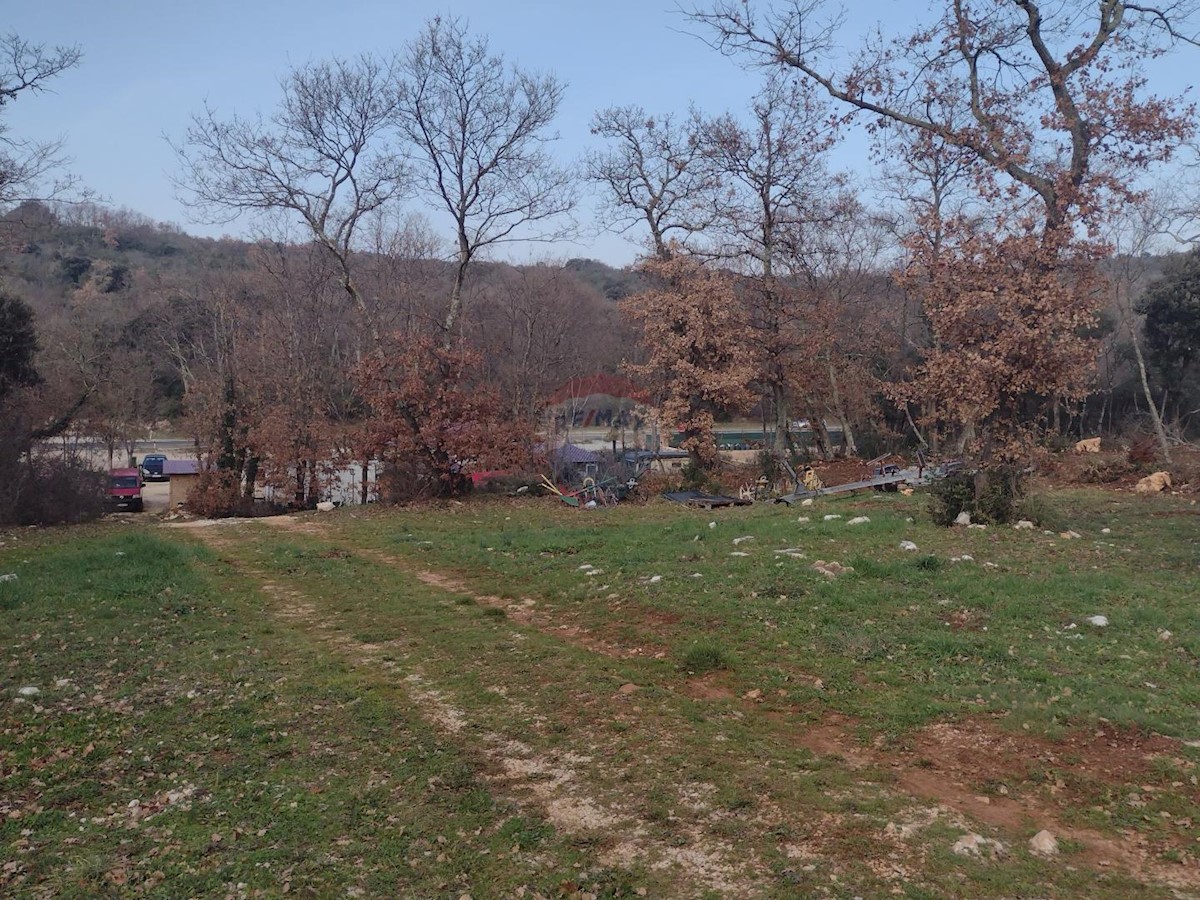 Stavbno zemljišče Rovinj, 2.250m2