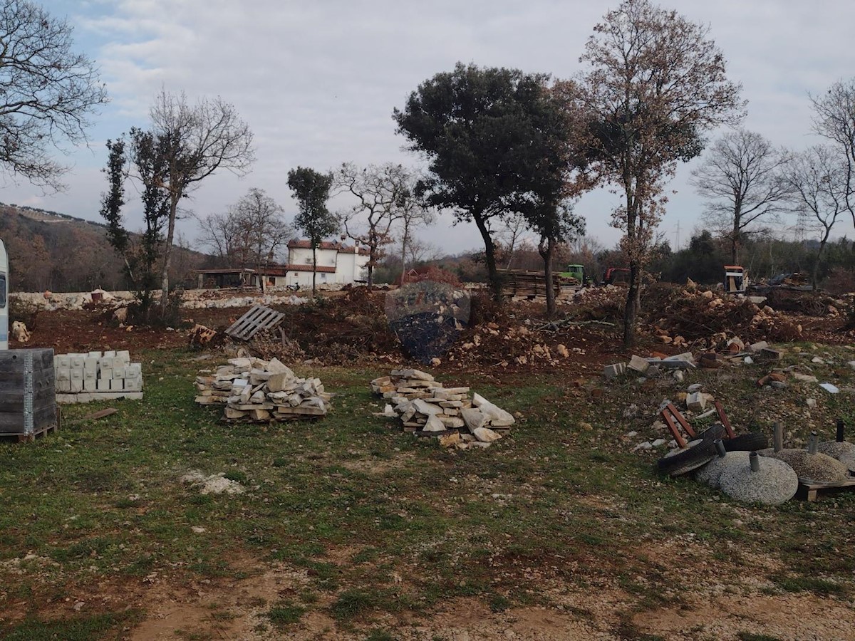 Stavbno zemljišče Rovinj, 2.250m2