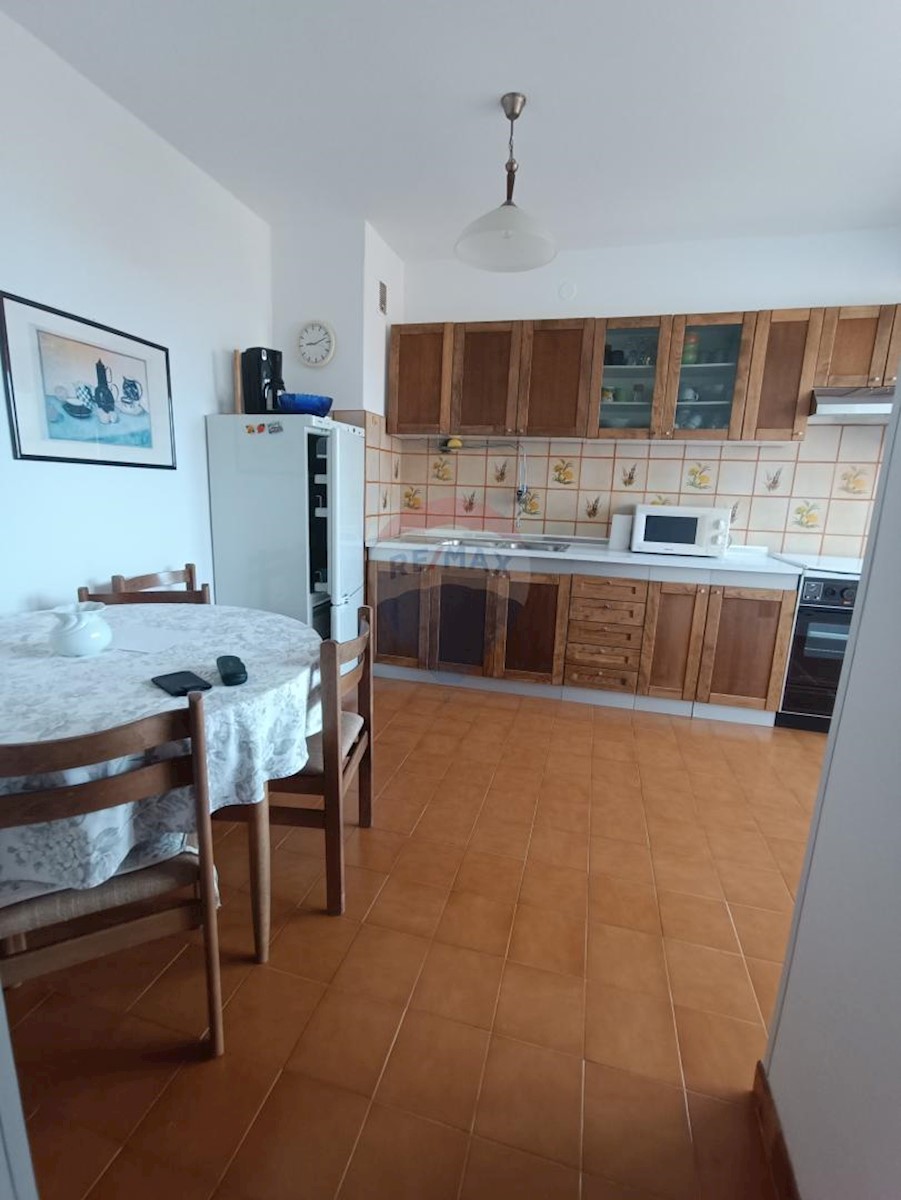 Rovinj, 70m2 stanovanje