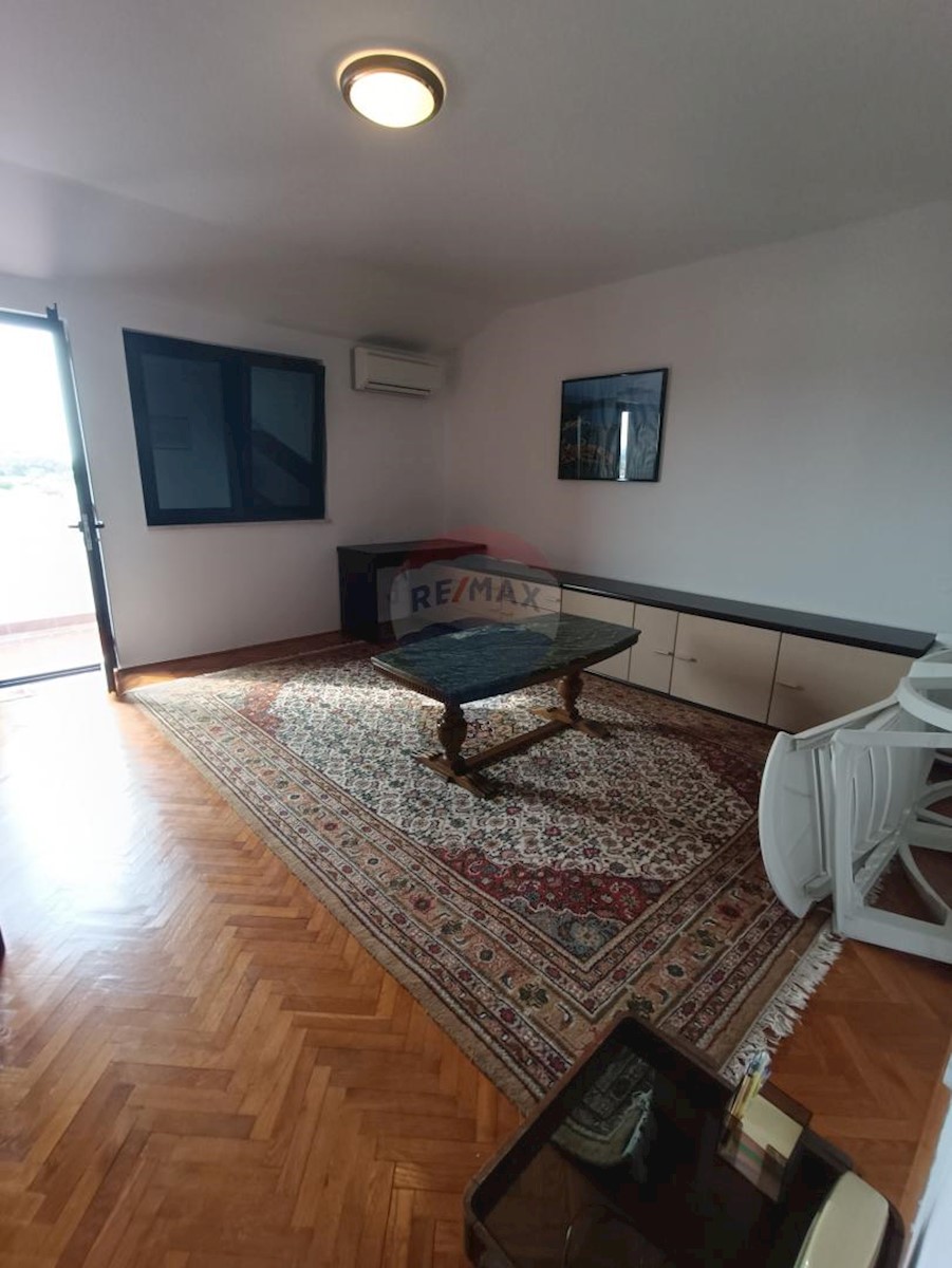 Rovinj, 70m2 stanovanje