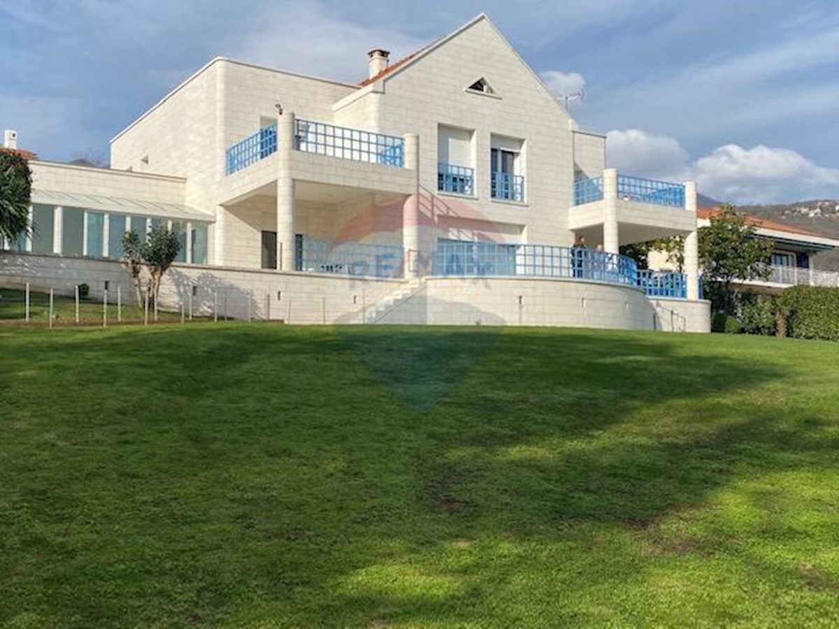 Hiša Ičići, Opatija - Okolica, 600m2