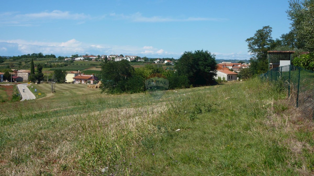 Mekiši kod Vižinade, Vižinada, 755m2