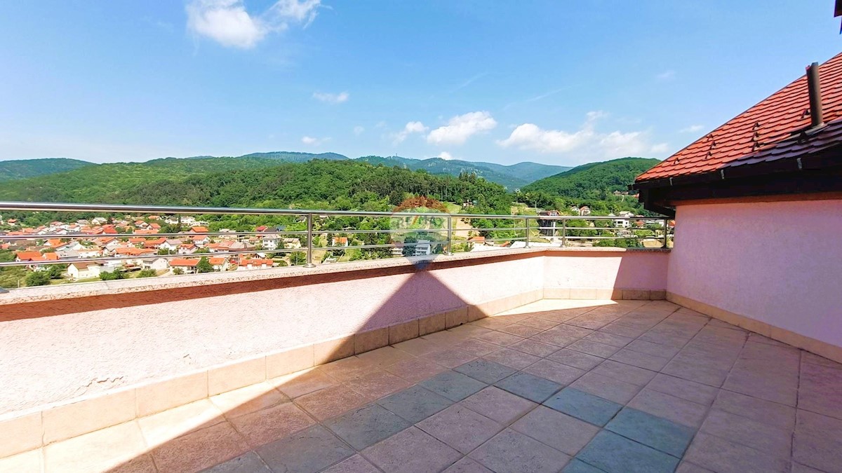 Zagreb, Gračani | Jedinstvena Villa s panoramskim pogledom i vrtom, 2220 m2