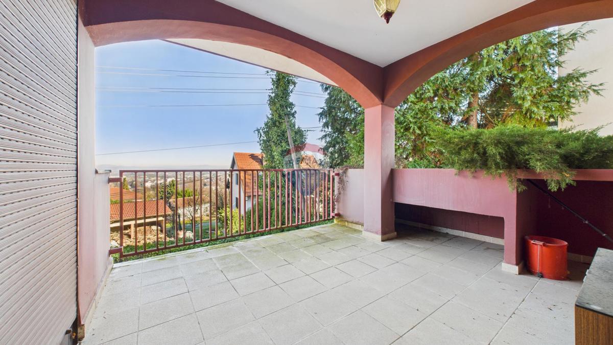 Hiša Perivoj, Samobor, 402m2