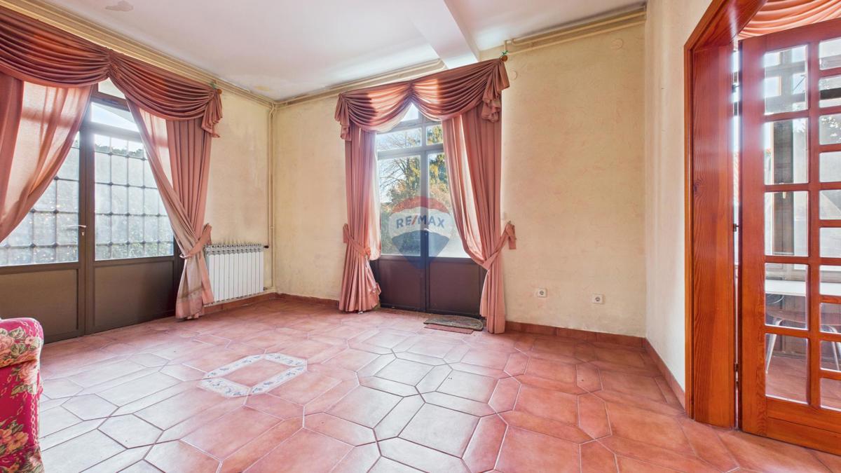 Hiša Perivoj, Samobor, 402m2