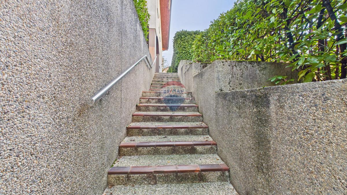 Hiša Perivoj, Samobor, 402m2