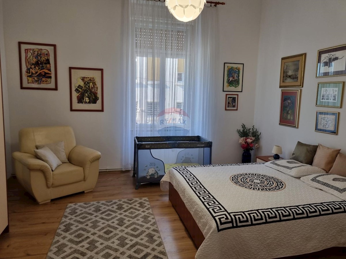 Stanovanje/Apartma Centar, Pula, 85,90m2