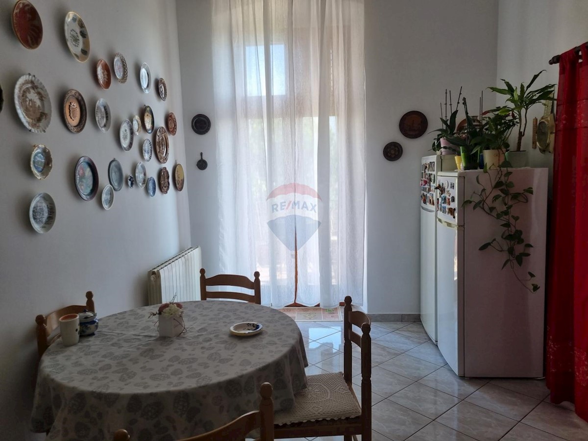 Stanovanje/Apartma Centar, Pula, 85,90m2