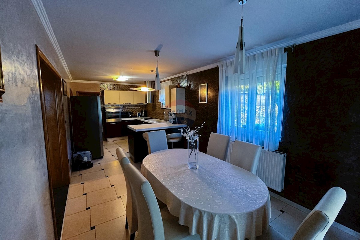 Hiša Marinići, Viškovo, 270m2