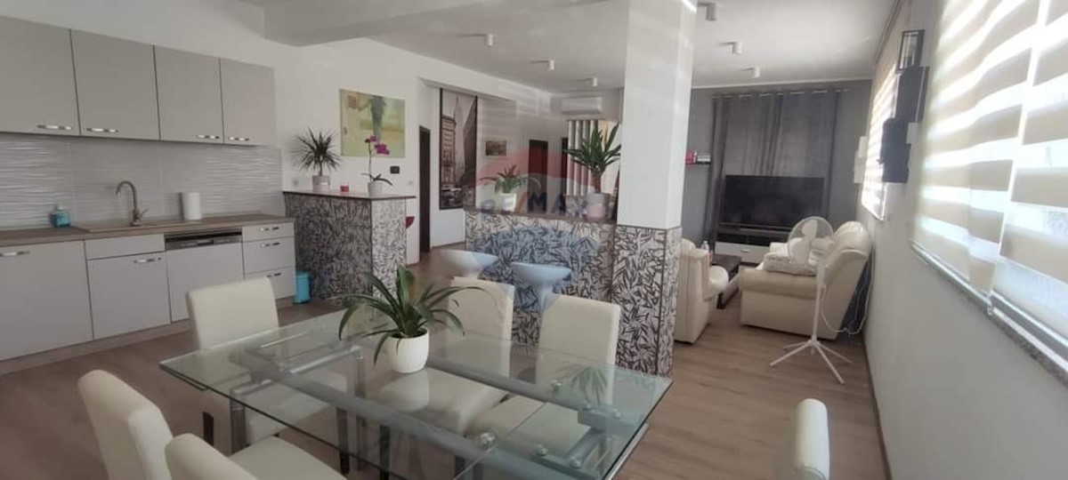 Stanovanje/Apartma Gregovica, Pula, 100m2