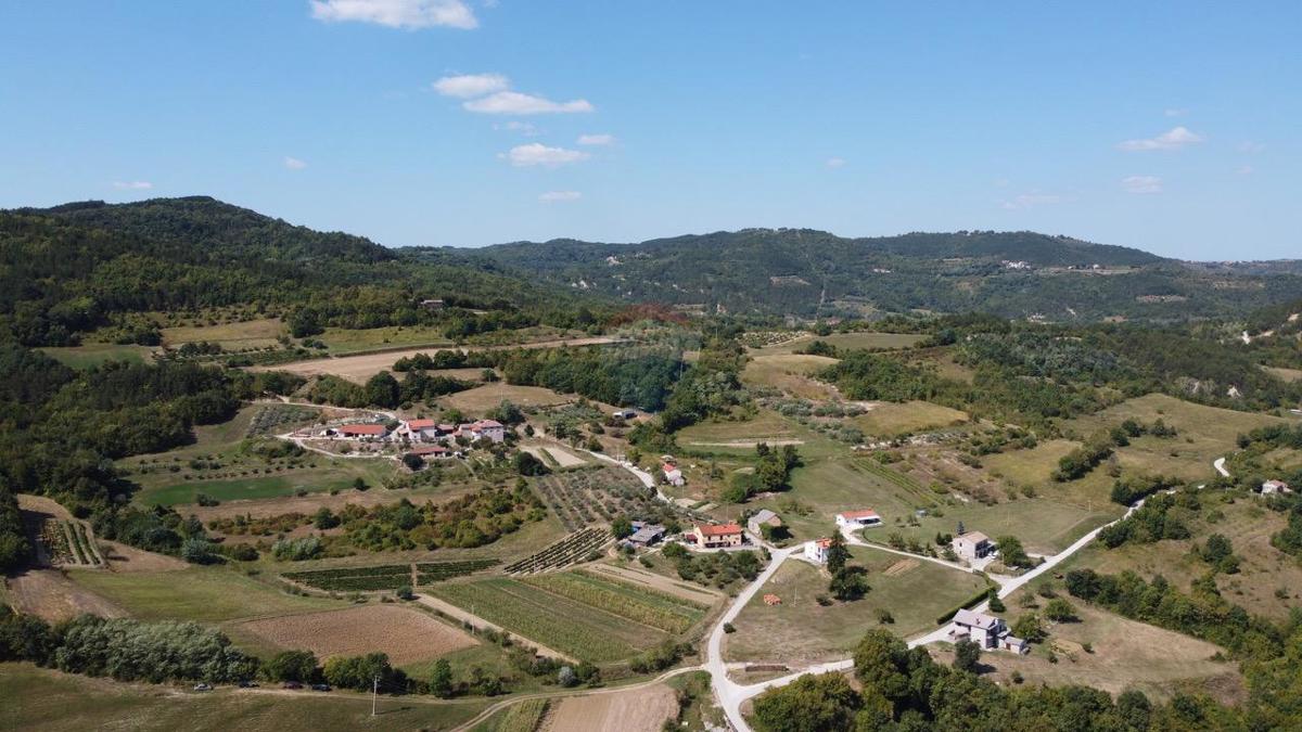 Stavbno zemljišče Grdoselo, Pazin - Okolica, 774m2