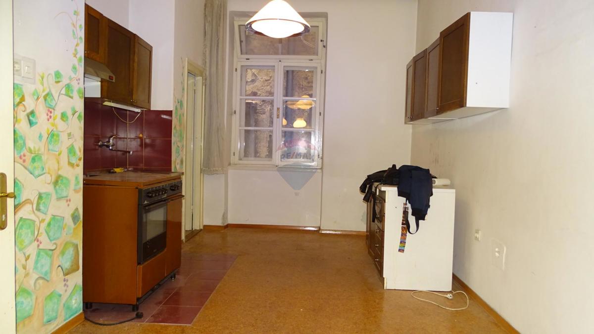 Stanovanje/Apartma Centar, Rijeka, 65m2