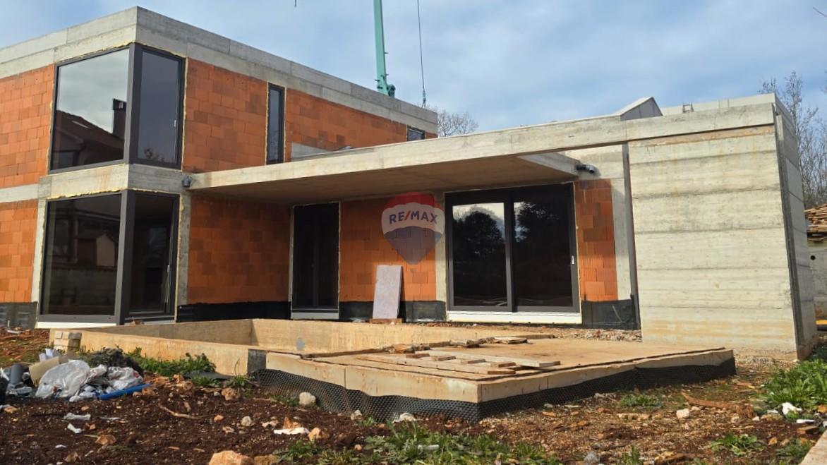 Hiša Karigador, Brtonigla, 140,40m2