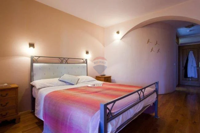 Hiša Rovinj, 450m2