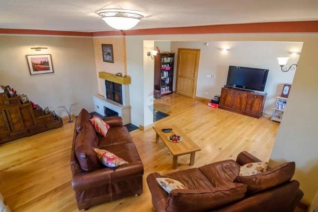 Hiša Rovinj, 450m2