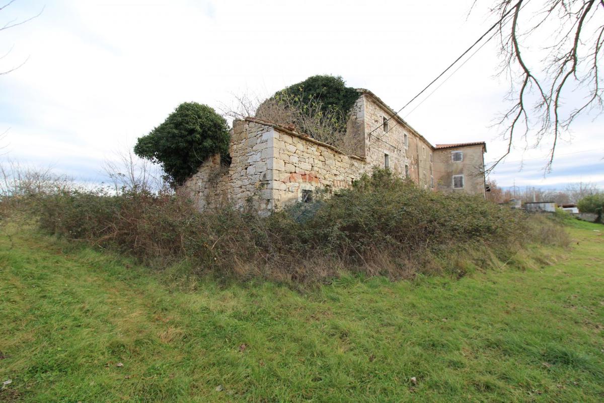 Hiša Staniši, Vižinada, 330m2