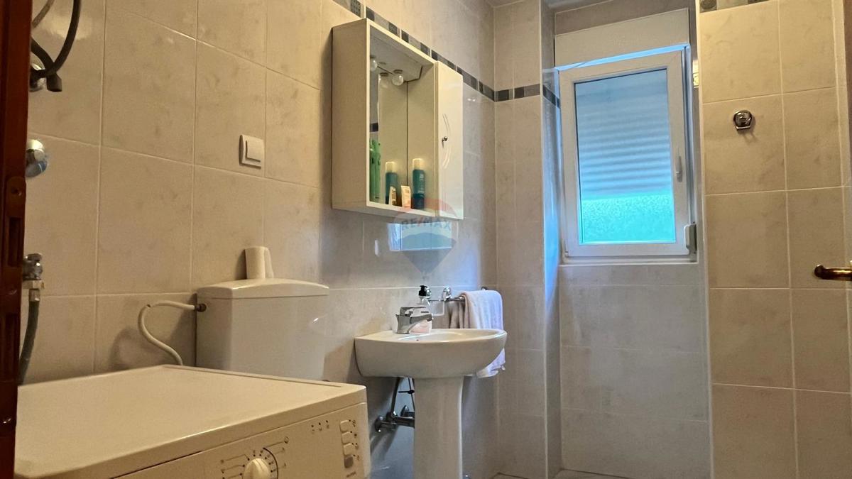  Istra, Novigrad, pritlično stanovanje z vrtom in bazenom
