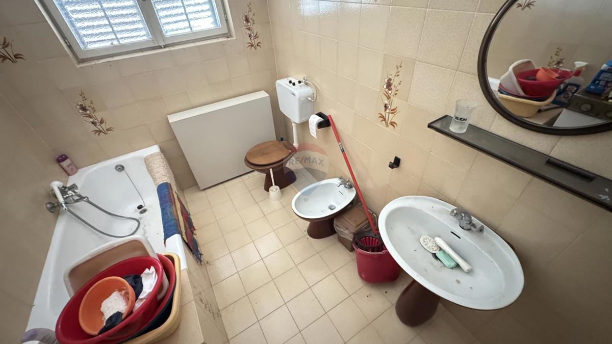 Hiša Gostinjac, Dobrinj, 200m2
