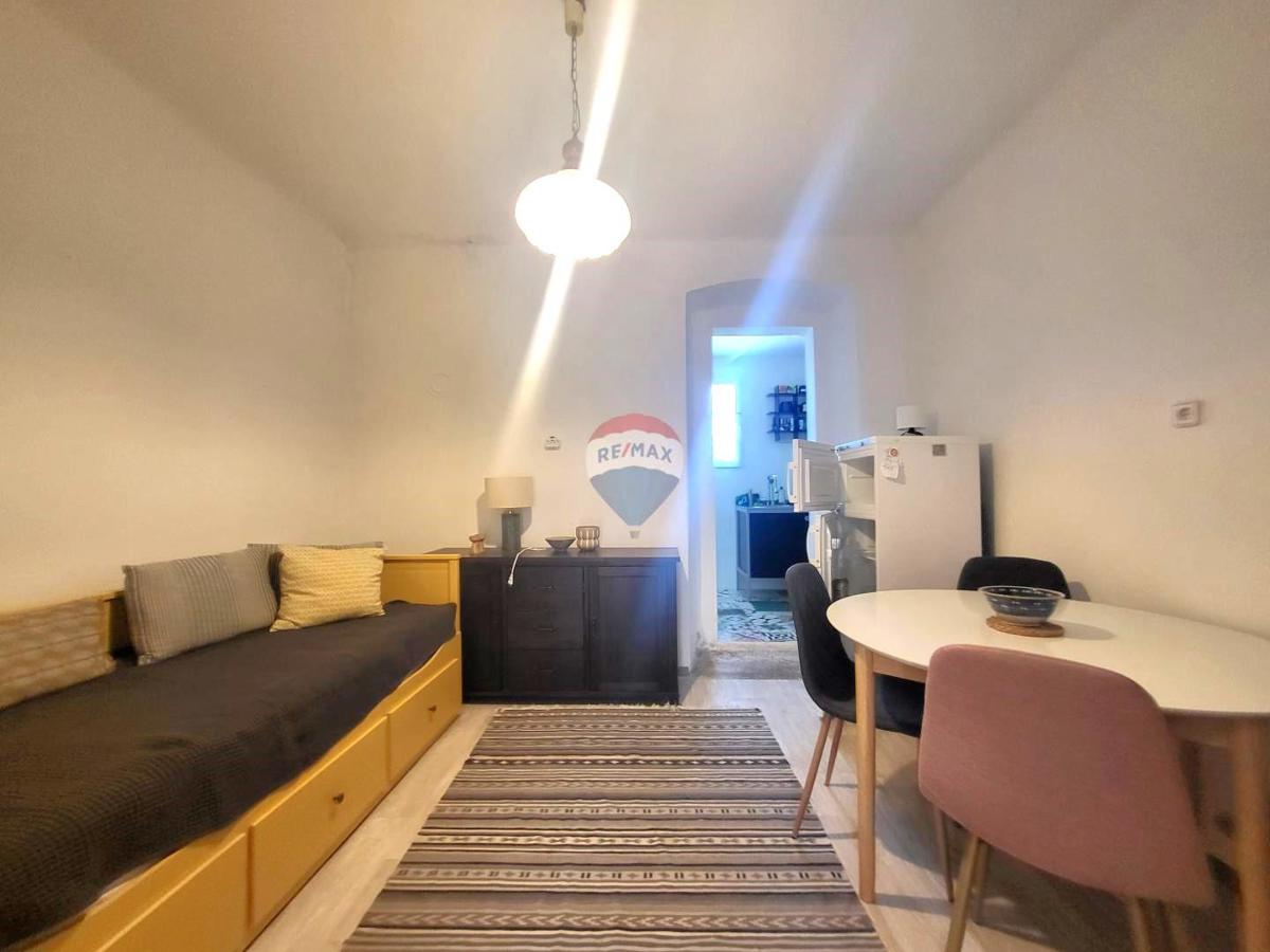 Hiša Veli vrh, Pula, 56m2