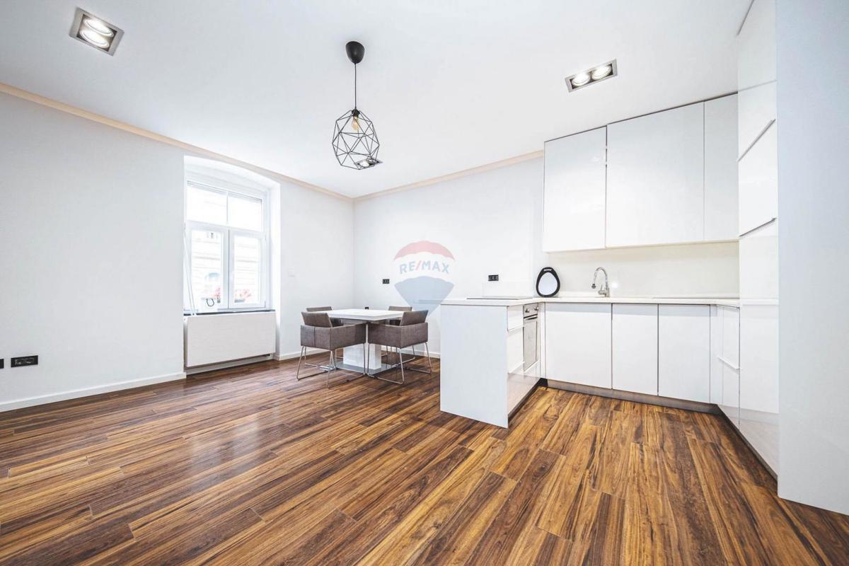 Stanovanje/Apartma Donji grad, Donji Grad, 78m2