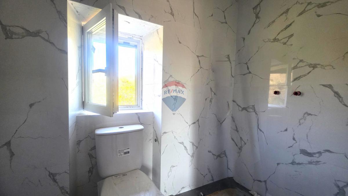 Istra, Belaj, stara avtohtona istrska hiša z vrtom 11000m2