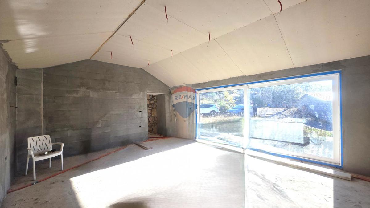 Istra, Belaj, stara avtohtona istrska hiša z vrtom 11000m2