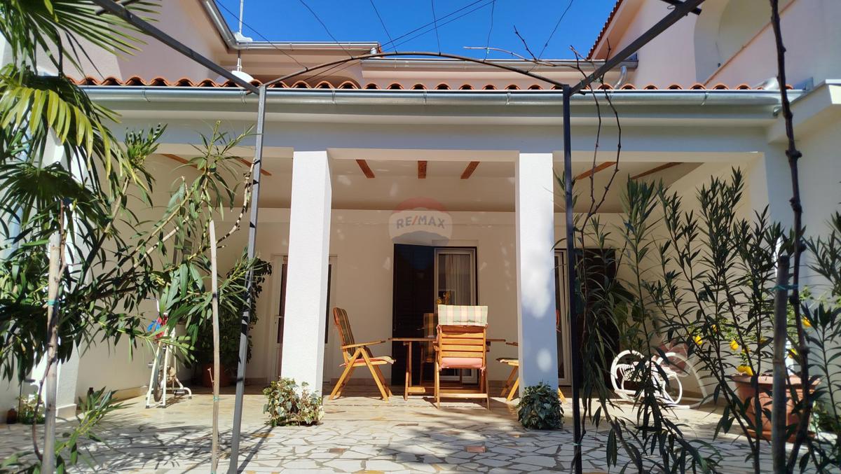 Hiša Rovinj, 300m2