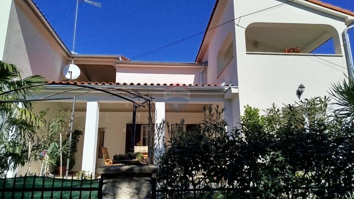 Hiša Rovinj, 300m2