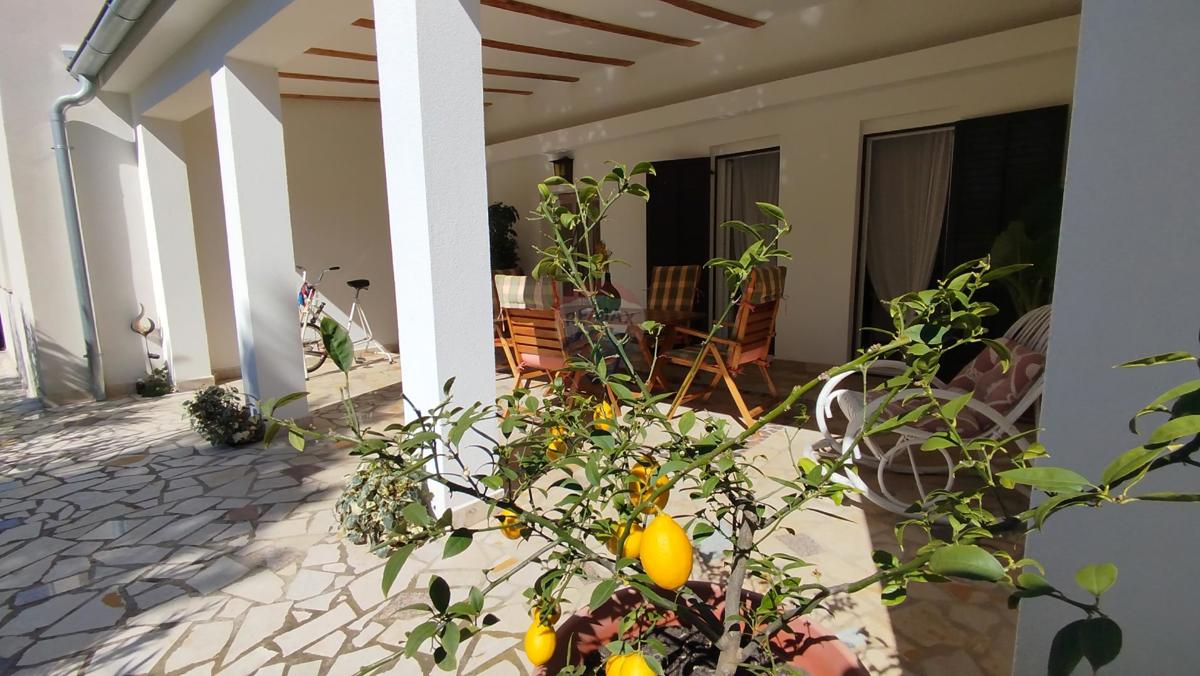 Hiša Rovinj, 300m2