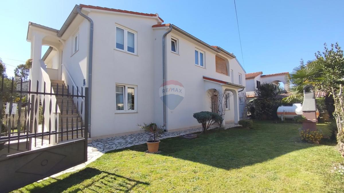 Hiša Rovinj, 300m2