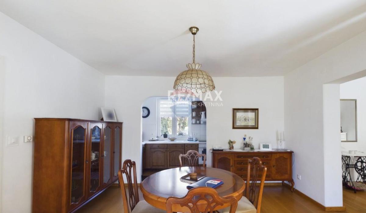 Hiša Rovinj, 300m2