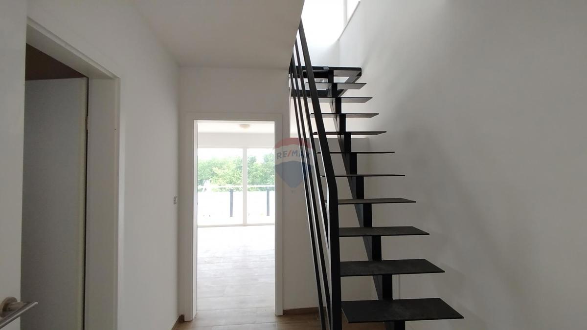 Hiša Višnjan, 300m2